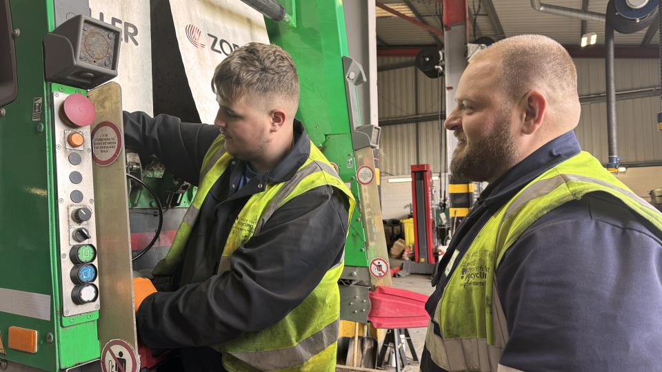 Mentor Scott shows apprentice Rhys the ropes
